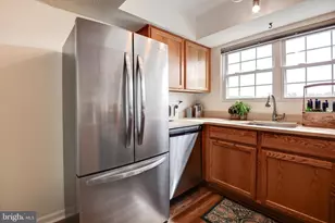 102 Prosperity Ave SE, Leesburg, VA 20175 - Photo 8