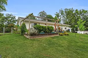 1115 S Dickenson Ave, Sterling, VA 20164 - Photo 8