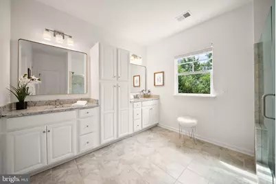 24921 Balmoral Glen Court, Aldie, VA 20105 - Photo 10