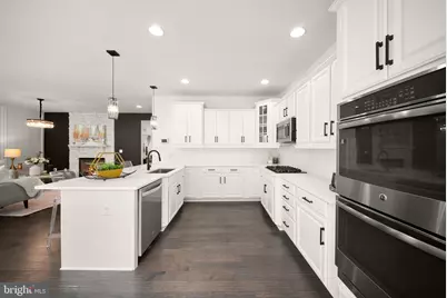 24921 Balmoral Glen Court, Aldie, VA 20105 - Photo 4
