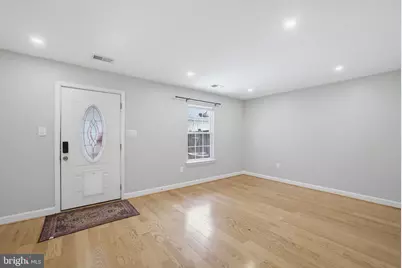 22952 Fleet Terrace, Sterling, VA 20166 - Photo 10