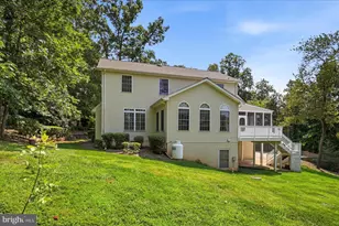 45539 Lakeside Dr, Sterling, VA 20165 - Photo 32