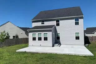 26774 Barnsley Pl, Chantilly, VA 20152 - Photo 2