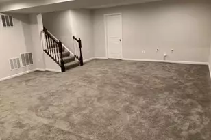 26774 Barnsley Pl, Chantilly, VA 20152 - Photo 10