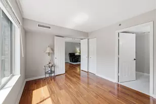 19385 Cypress Ridge Terrace, Leesburg, VA 20176 - Photo 16