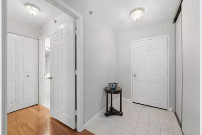 19385 Cypress Ridge Terrace #219, Leesburg, VA 20176 - Photo 10