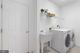 43412 Sperrin Ct, Ashburn, VA 20147 - Photo 34