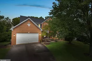 43412 Sperrin Ct, Ashburn, VA 20147 - Photo 2