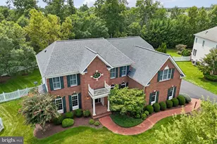 20255 Kiawah Island Dr, Ashburn, VA 20147 - Photo 4