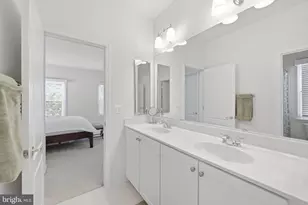 41897 White Mountain Ct, Aldie, VA 20105 - Photo 34