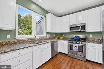 21358 Sawyer Square, Ashburn, VA 20147 - Photo 16