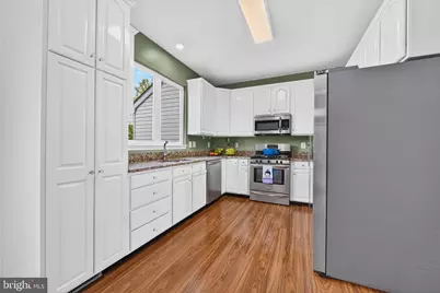 21358 Sawyer Square, Ashburn, VA 20147 - Photo 14