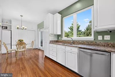 21358 Sawyer Square, Ashburn, VA 20147 - Photo 18