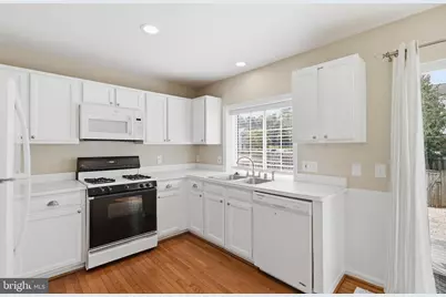 344 Stable View Terrace NE, Leesburg, VA 20176 - Photo 6