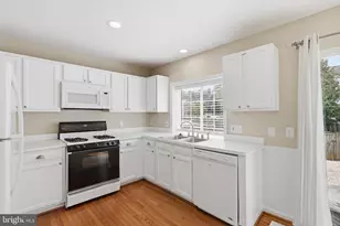344 Stable View Terrace NE, Leesburg, VA 20176 - Photo 6