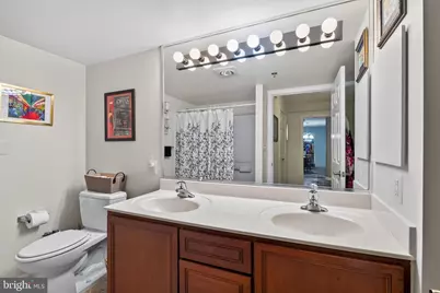 19385 Cypress Ridge Terrace #520, Leesburg, VA 20176 - Photo 22