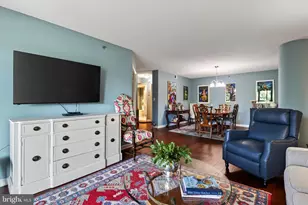 19385 Cypress Ridge Terrace, Leesburg, VA 20176 - Photo 6