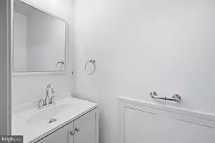 20966 Martingale Square, Sterling, VA 20165 - Photo 24