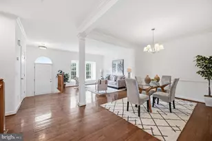 20966 Martingale Square, Sterling, VA 20165 - Photo 6