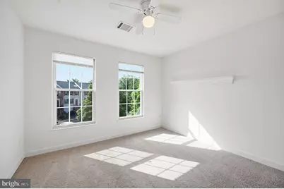 20966 Martingale Square, Sterling, VA 20165 - Photo 20