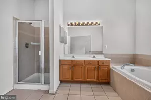 825 Bluefield Square NE, Leesburg, VA 20176 - Photo 14