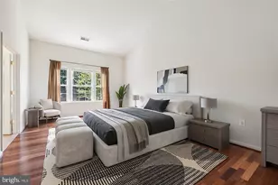 825 Bluefield Square NE, Leesburg, VA 20176 - Photo 4