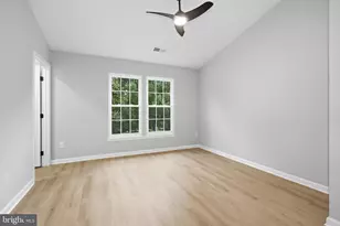 20411 Doncaster, Sterling, VA 20165 - Photo 32