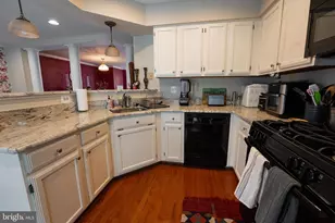 20933 Sandstone Square, Sterling, VA 20165 - Photo 8