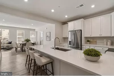 20280 Newfoundland Square, Ashburn, VA 20147 - Photo 4
