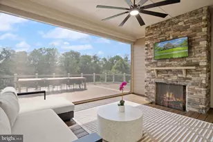25811 Yellow Birch Ct, Aldie, VA 20105 - Photo 18