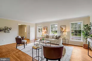 1 Byron Ct, Sterling, VA 20165 - Photo 8