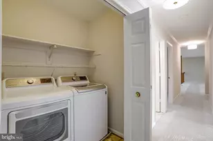 1 Byron Ct, Sterling, VA 20165 - Photo 34