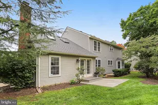 1 Byron Ct, Sterling, VA 20165 - Photo 42