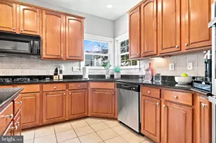 43280 John Danforth Ct, Ashburn, VA 20147 - Photo 32