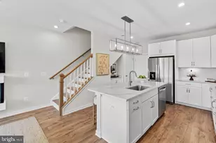 19763 Sepia Sq, Ashburn, VA 20147 - Photo 2