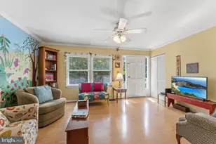 321 S 26th St, Purcellville, VA 20132 - Photo 8