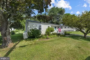 321 S 26th St, Purcellville, VA 20132 - Photo 4