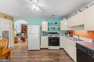 321 S 26th St, Purcellville, VA 20132 - Photo 12