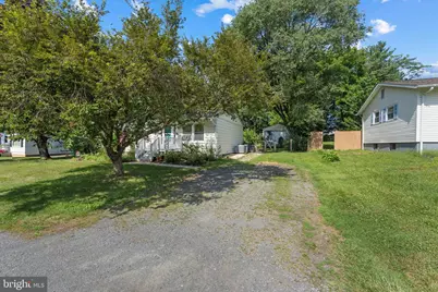 321 S 26th Street, Purcellville, VA 20132 - Photo 2