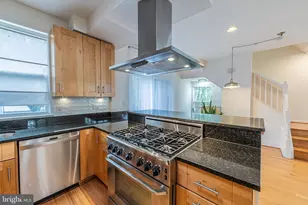 21775 Bancroft Ct, Ashburn, VA 20147 - Photo 12