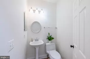 21775 Bancroft Ct, Ashburn, VA 20147 - Photo 16
