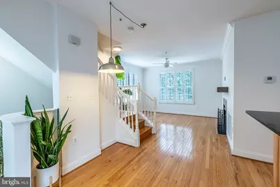 21775 Bancroft Court, Ashburn, VA 20147 - Photo 8