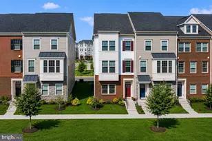813 Sawback Sq NE, Leesburg, VA 20176 - Photo 2