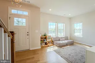 813 Sawback Sq NE, Leesburg, VA 20176 - Photo 4