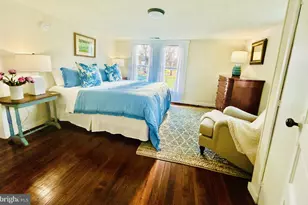 220 W O St, Purcellville, VA 20132 - Photo 2