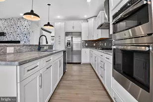 23465 Belvoir Woods Terrace, Ashburn, VA 20148 - Photo 4