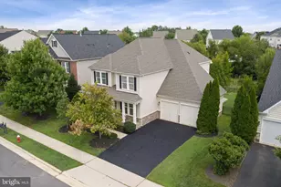 23382 Virginia Rose Pl, Brambleton, VA 20148 - Photo 4