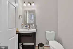 43602 Millay Ct, Ashburn, VA 20147 - Photo 8