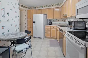 19385 Cypress Ridge Terrace, Leesburg, VA 20176 - Photo 10