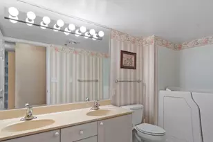 19385 Cypress Ridge Terrace, Leesburg, VA 20176 - Photo 12